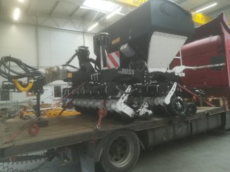 Semoir pour semis simplifié Agrisem mBOSS Rétractable