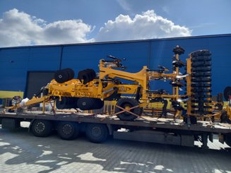 Déchaumeur Agrisem Maximulch Série 5 traîné Repliable