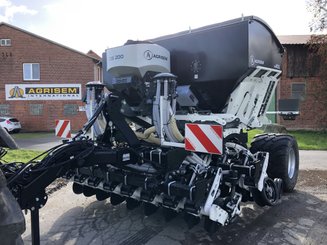 Semoir pour semis simplifié Agrisem mBOSS Rétractable