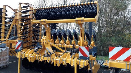 Déchaumeur Agrisem Maximulch Série 3 HD porté Fixe