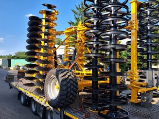 Déchaumeur à disques Agrisem Disc-O-Mulch Gold traîné Repliable