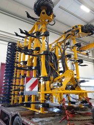 Semoir pour semis simplifié Agrisem Vibrosem porté Repliable