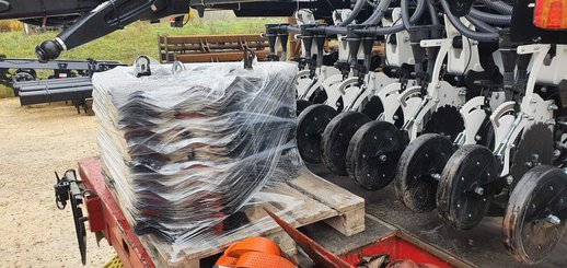 Semoir pour semis simplifié Agrisem Strip-Cat II traîné Repliable