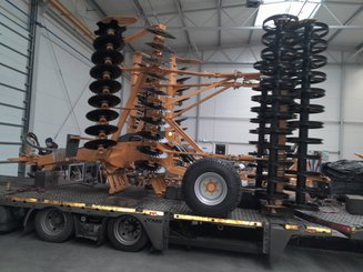 Déchaumeur à disques Agrisem Disc-O-Mulch Série R traîné Repliable