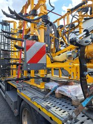 Semoir pour semis simplifié Agrisem Vibrosem porté Repliable