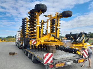 Déchaumeur à disques Agrisem Disc-O-Mulch Série R traîné Repliable