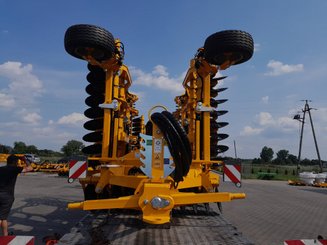 Déchaumeur à disques Agrisem Disc-O-Mulch Série R traîné Repliable