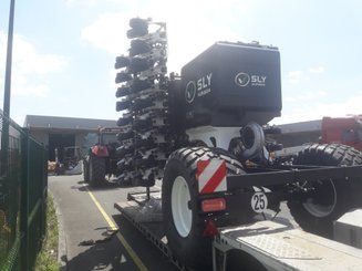 Semoir pour semis simplifié Agrisem BOSS