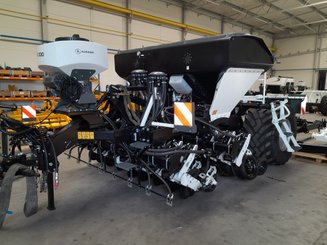 Semoir pour semis simplifié Agrisem mBOSS Rétractable