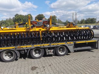 Déchaumeur à disques Agrisem Disc-O-Mulch Série R porté Repliable