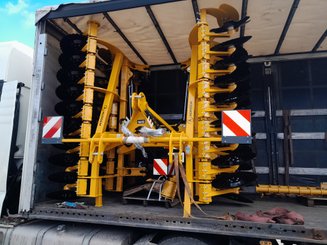 Déchaumeur à disques Agrisem Disc-O-Mulch Série R porté Repliable