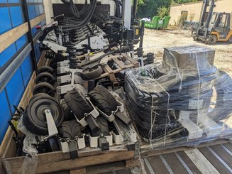 Semoir pour semis simplifié Agrisem Strip-Cat II porté Repliable