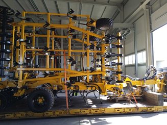 Déchaumeur à dents Agrisem Vibromulch traîné Repliable