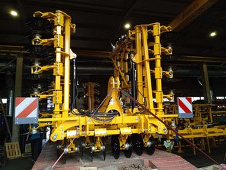 Déchaumeur Agrisem Turbomulch Extra Repliable