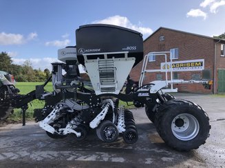 Semoir pour semis simplifié Agrisem mBOSS Rétractable