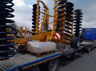 Déchaumeur à disques Agrisem Disc-O-Mulch Série R traîné Repliable