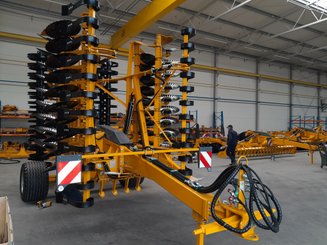 Déchaumeur à disques Agrisem Disc-O-Mulch Série R traîné Repliable