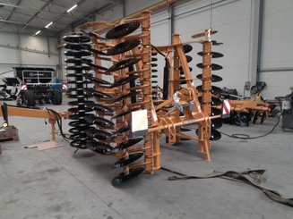 Déchaumeur à disques Agrisem Disc-O-Mulch Série R porté Repliable