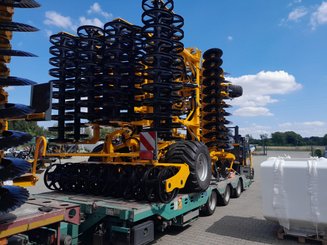 Déchaumeur à disques Agrisem Disc-O-Mulch Série R traîné Repliable