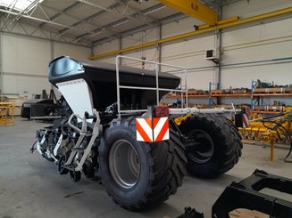 Semoir pour semis simplifié Agrisem mBOSS Rétractable