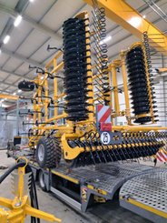 Déchaumeur à dents Agrisem Vibromulch traîné Repliable