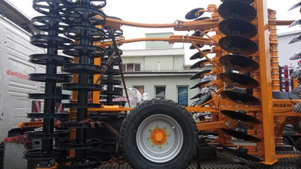 Déchaumeur à disques Agrisem Disc-O-Mulch Gold traîné Repliable