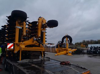 Déchaumeur à disques Agrisem Disc-O-Mulch Série R traîné Repliable