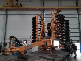 Déchaumeur à disques Agrisem Disc-O-Mulch Série R traîné Repliable