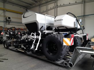 Semoir pour semis simplifié Agrisem mBOSS Rétractable