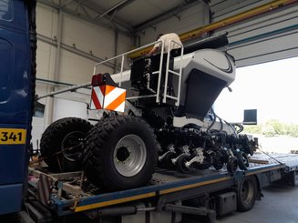 Semoir pour semis simplifié Agrisem mBOSS Rétractable