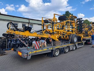 Déchaumeur à dents Agrisem Vibromulch traîné Repliable