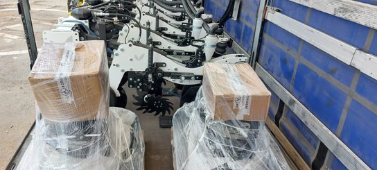 Semoir pour semis simplifié Agrisem Strip-Cat II porté Repliable