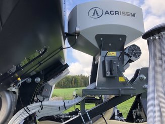 Semoir pour semis simplifié Agrisem mBOSS Rétractable
