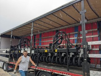 Semoir pour semis simplifié Agrisem Strip-Cat II porté Repliable