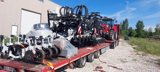 Semoir pour semis simplifié Agrisem Strip-Cat II porté Repliable