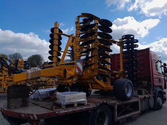 Déchaumeur à disques Agrisem Disc-O-Mulch Série R traîné Repliable