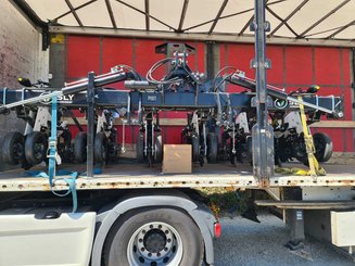 Semoir pour semis simplifié Agrisem Strip-Cat II porté Repliable