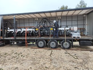Semoir pour semis simplifié Agrisem Strip-Cat II porté Repliable