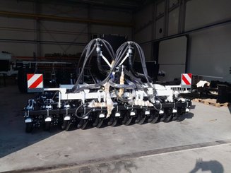 Semoir pour semis simplifié Agrisem mBOSS Fixe