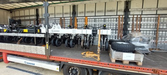 Semoir pour semis simplifié Agrisem Strip-Cat II porté Repliable