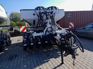 Semoir pour semis simplifié Agrisem mBOSS Rétractable