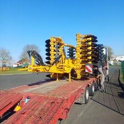 Déchaumeur à disques Agrisem Disc-O-Mulch Gold traîné Repliable