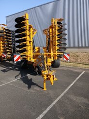 Déchaumeur à disques Agrisem Disc-O-Mulch Série R traîné Repliable