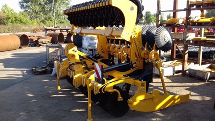 Déchaumeur Agrisem Maximulch Série 3 HD porté Fixe