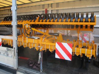 Déchaumeur à disques Agrisem Disc-O-Mulch Gold porté Repliable