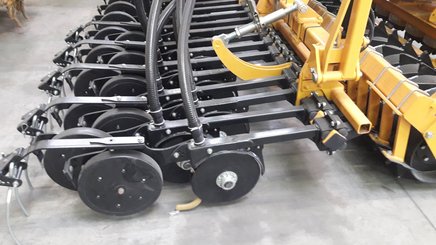 Semoir à grains Agrisem Semoirs