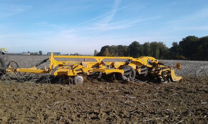 Déchaumeur Agrisem Maximulch Série 6 traîné Repliable