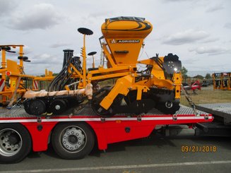 Semoir à grains Agrisem Semoirs