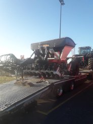 Semoir pour semis simplifié Agrisem mBOSS Rétractable