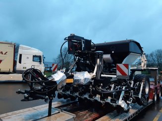 Semoir pour semis simplifié Agrisem mBOSS Rétractable